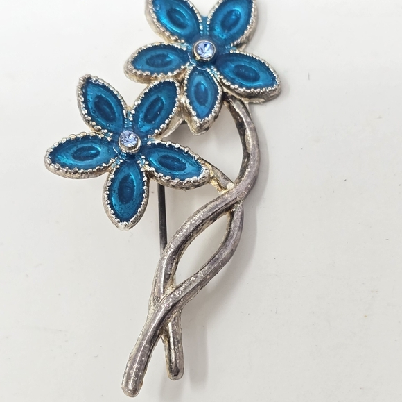 Vintage blue enamel two flower brooch pin silver tone accessories jewelry - Picture 4 of 6